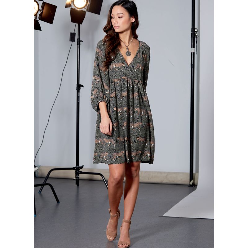 Patron McCall's 7969.Y - Robes