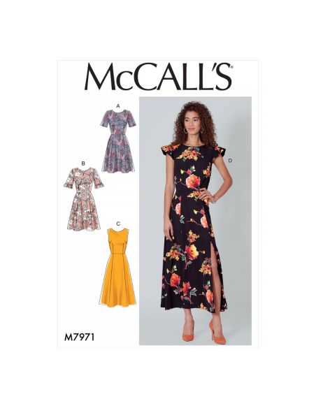Patron McCall's 7971.A5 - Robes