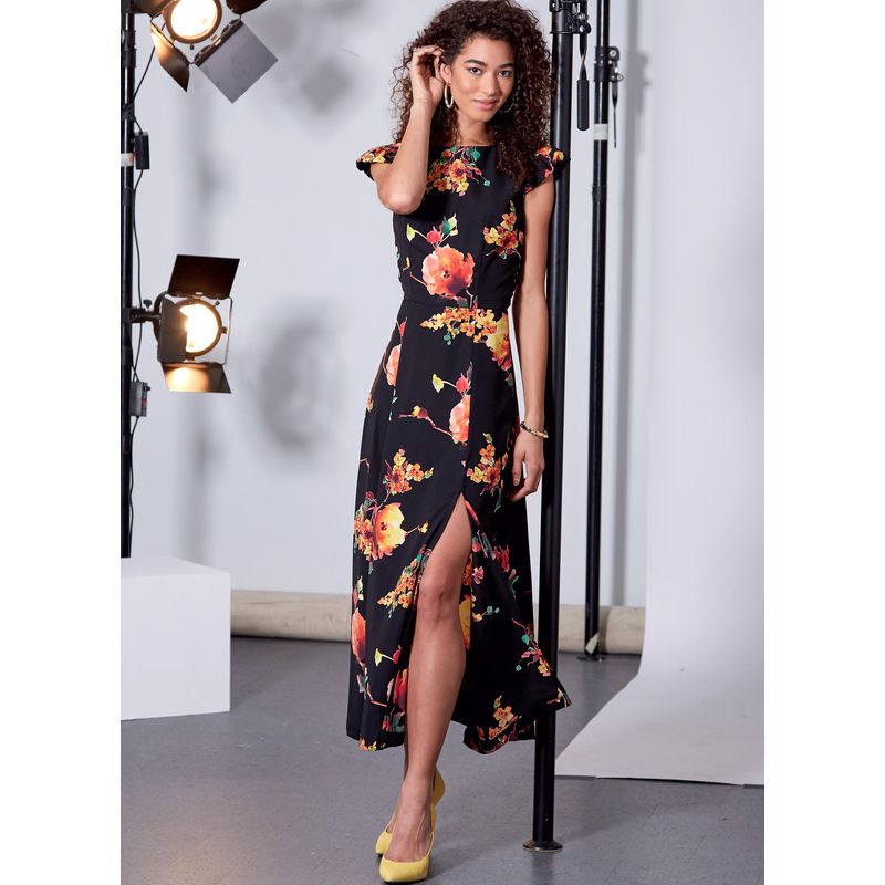 Patron McCall's 7971.A5 - Robes