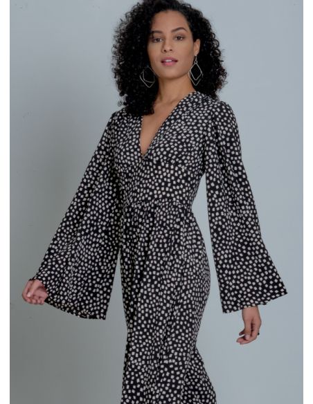 Patron McCall's 8009.A5 - Barboteuse et combinaisons