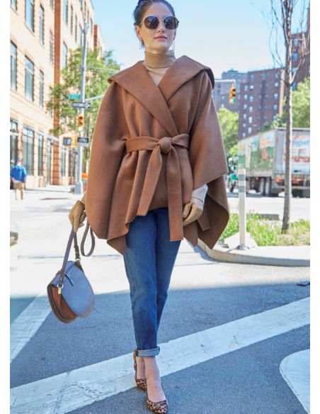 Patron McCall's 8029.Y - Capes