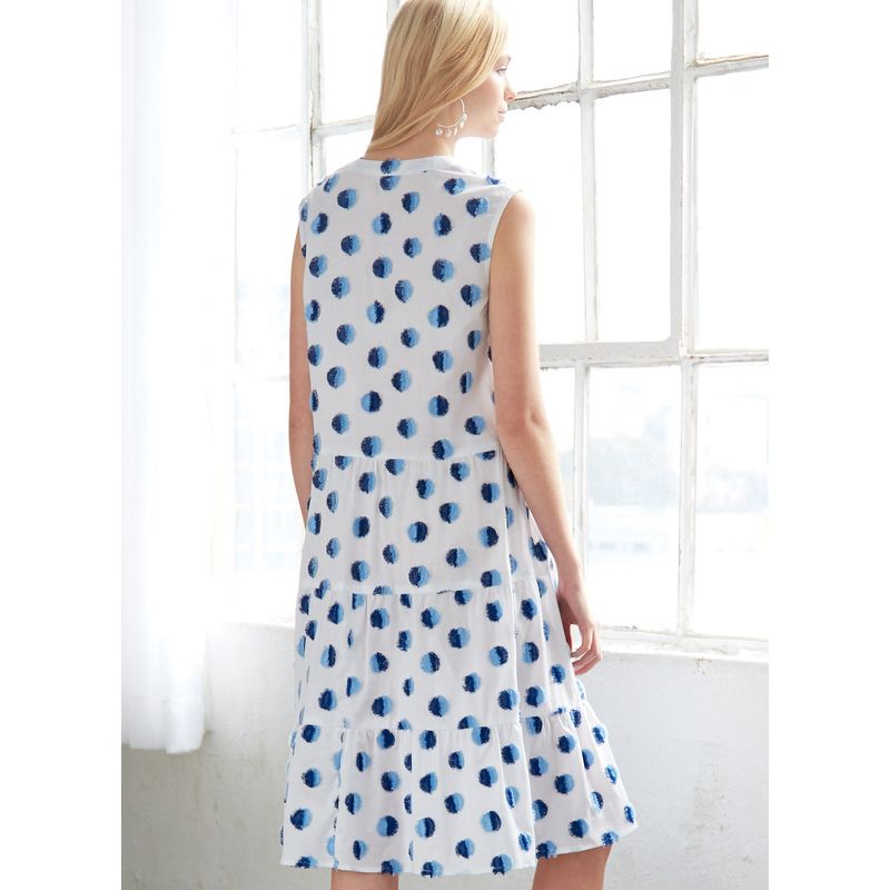 Patron McCall's 8090.A - Robes