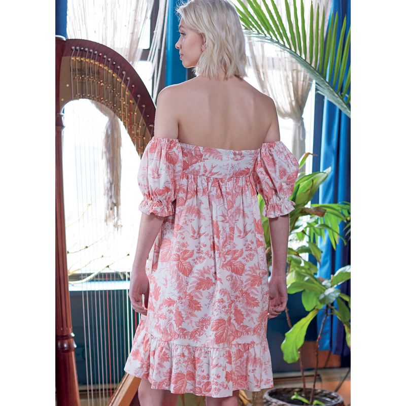 Patron McCall's 8108.A5 - Robe