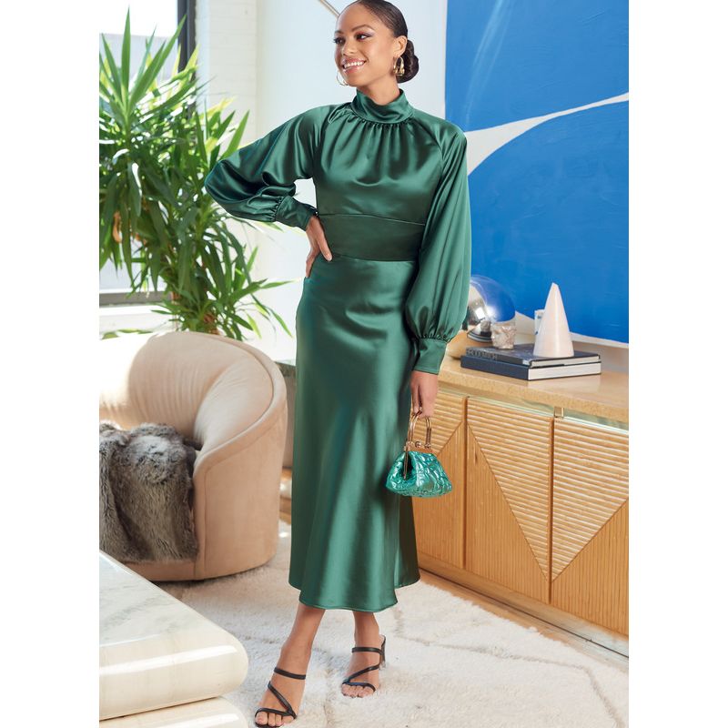 Patron McCall's 8141.A5 - Robes