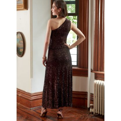 Patron McCall's 8142.A5 - Robes 2