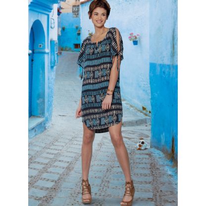 Patron McCall's 8164.Y - Robes 2