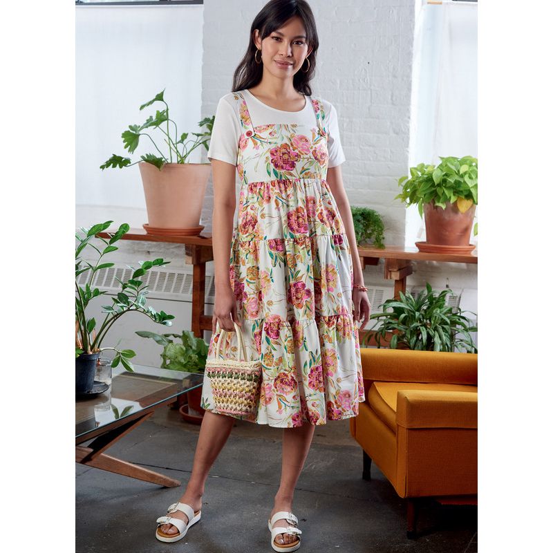 Patron McCall's 8193.A5 - Robes