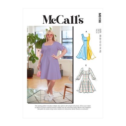 Patron McCall's 8196.B5 - Robes