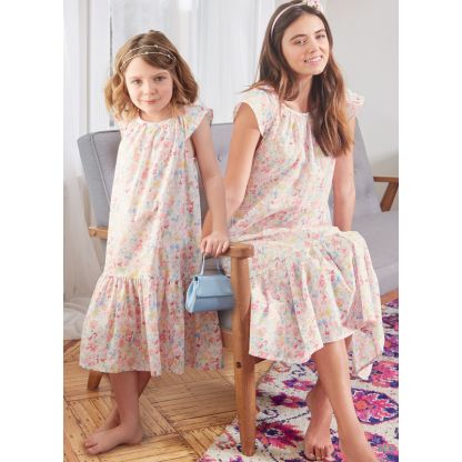 Patron McCall's 8216.A - Robes 2