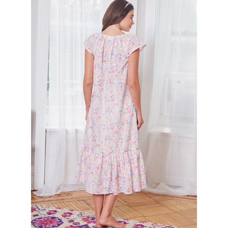 Patron McCall's 8216.A - Robes