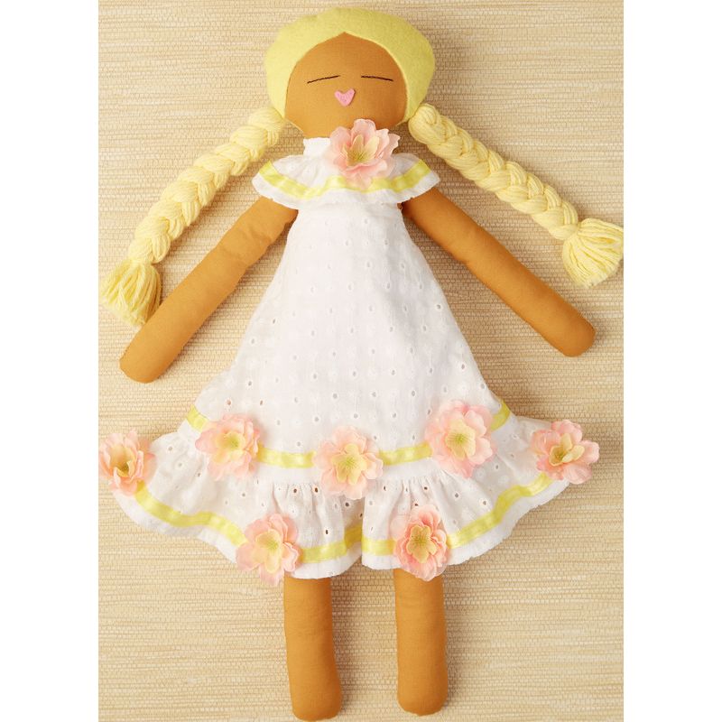 Patron McCall's 8235.OS - Poupée de chiffon de 46cm