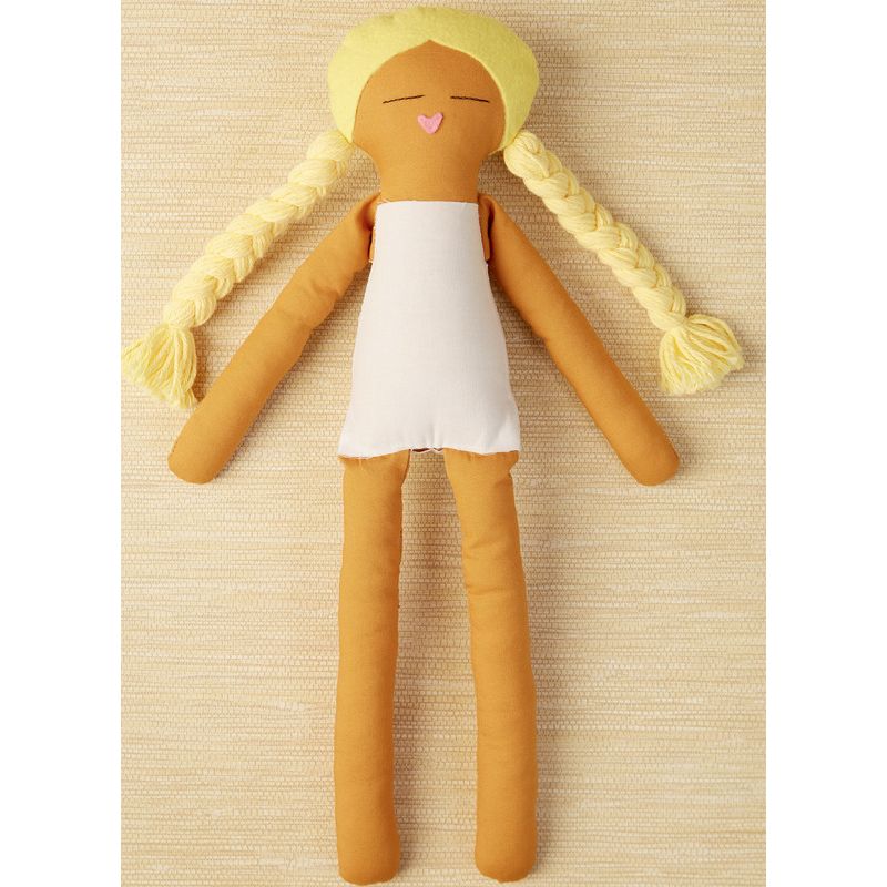 Patron McCall's 8235.OS - Poupée de chiffon de 46cm