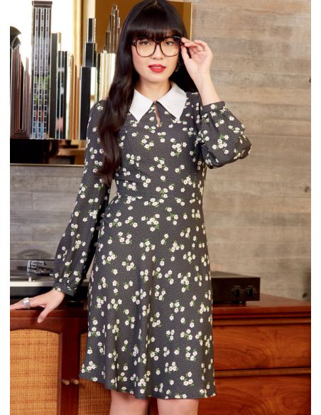 Patron McCall's 8239.A5 - Robes