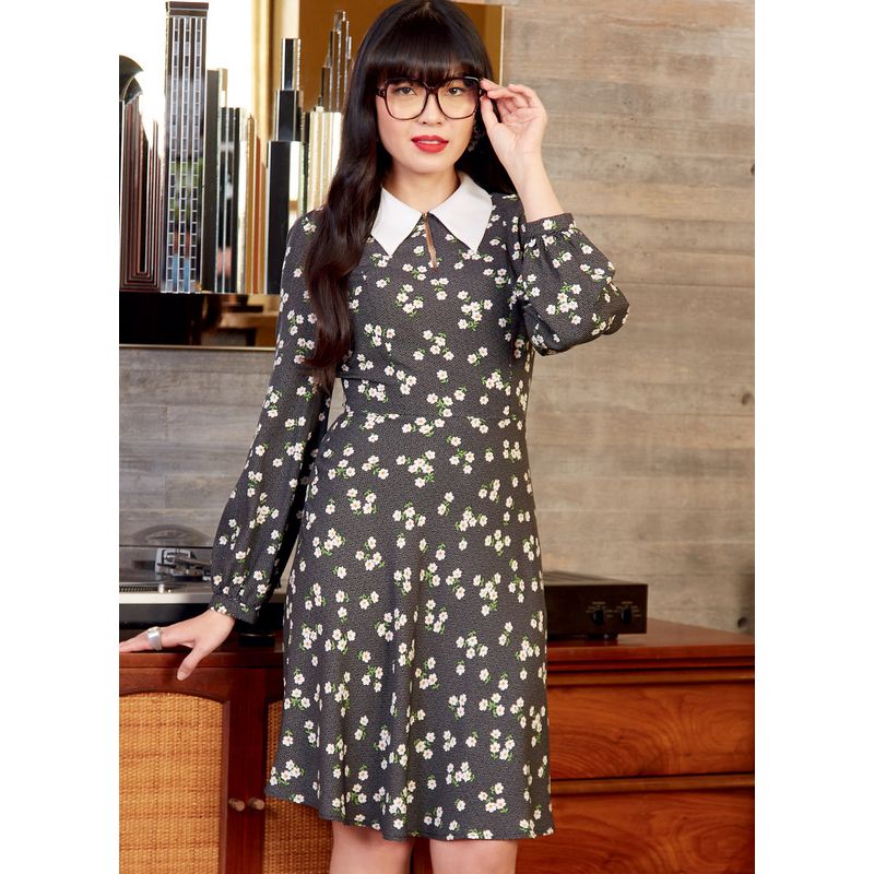 Patron McCall's 8239.A5 - Robes