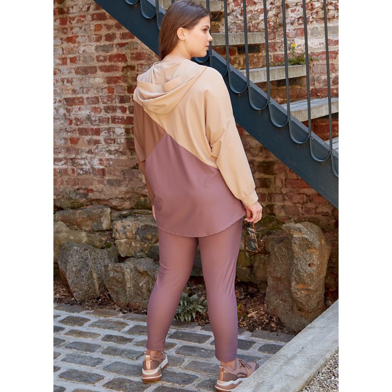 Patron McCall's 8244.B5 - Hauts et collant