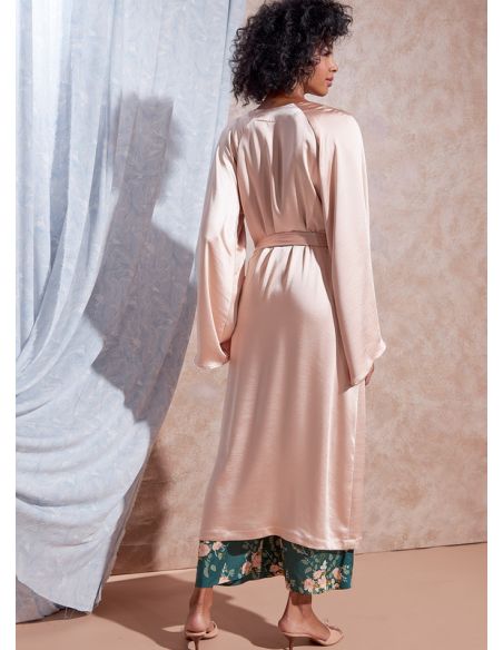 Patron McCall's 8261.Y - Barboteuse, combinaison, robe