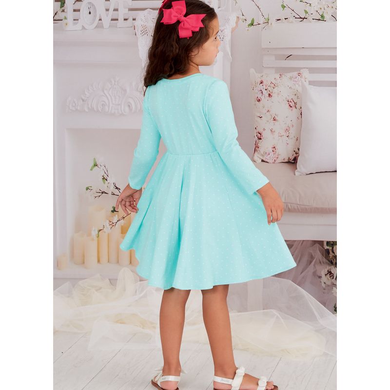 Patron McCall's 8267.A - Robes