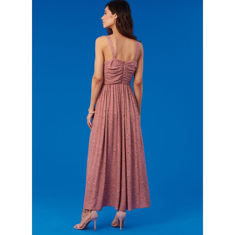 Patron McCall's 8282.A5 - Hauts et robes