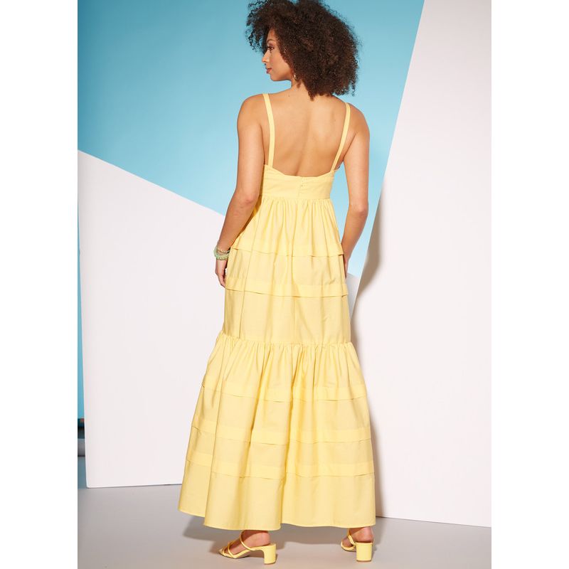 Patron McCall's 8322.A5 - Robes