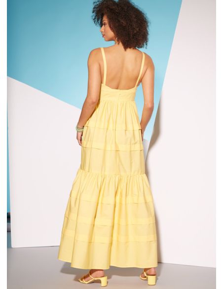 Patron McCall's 8322.A5 - Robes