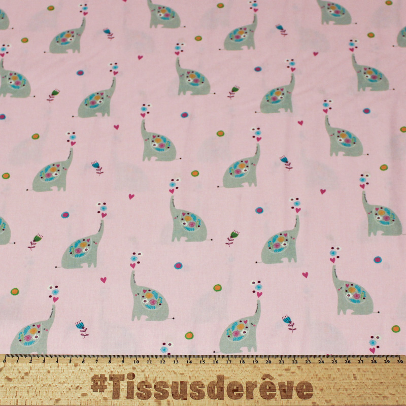 Popeline 100% coton - Motif elephant fond rose clair