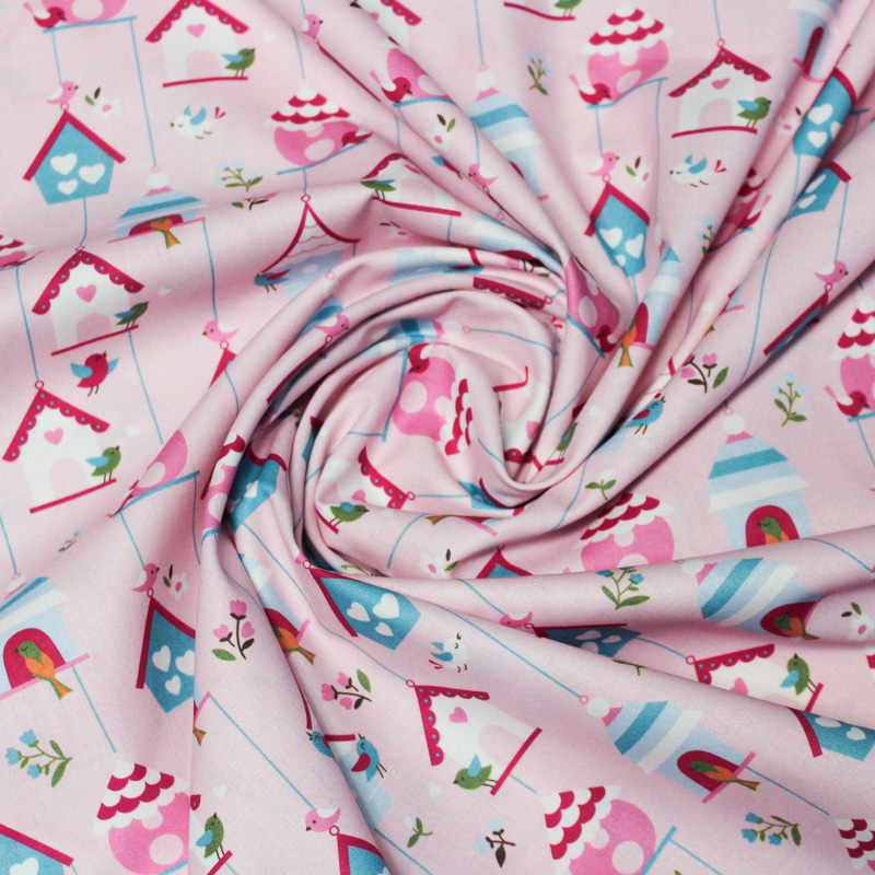 Popeline 100% coton - Motif maison oiseau fond rose
