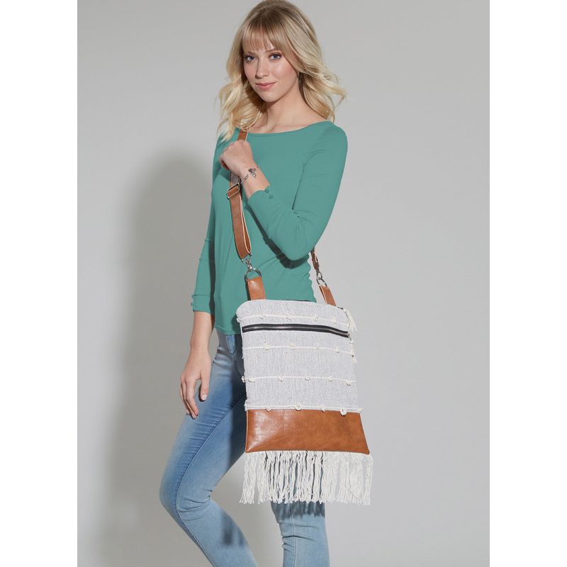 Patron McCall's 8334.OS - Sacs