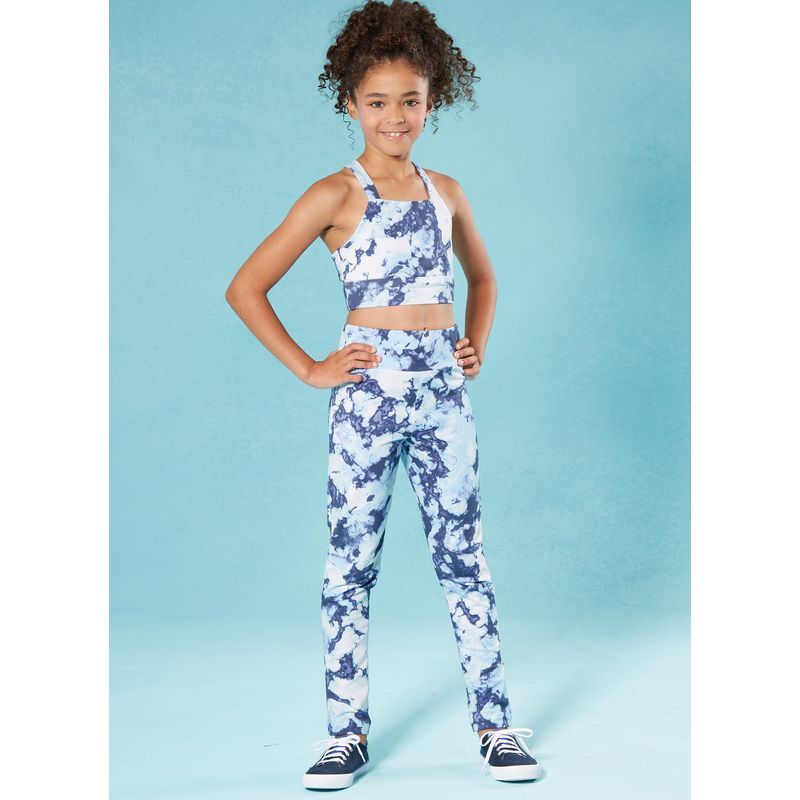 Patron McCall's 8374.A - Veste, haut et collant