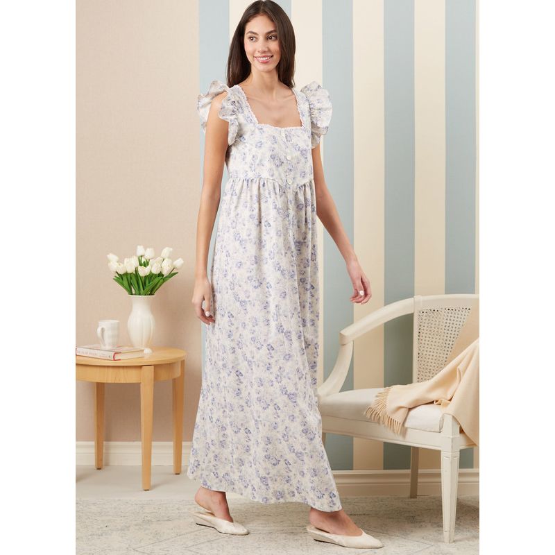 Patron McCall's 8381.A - Robe de chambre, chemise de nuit