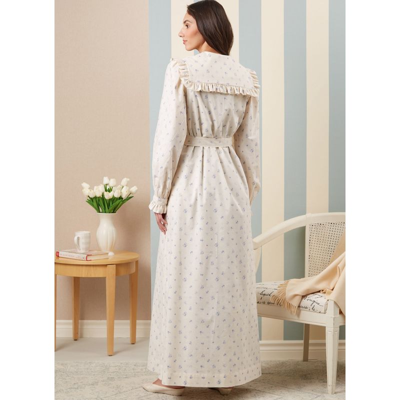 Patron McCall's 8381.A - Robe de chambre, chemise de nuit