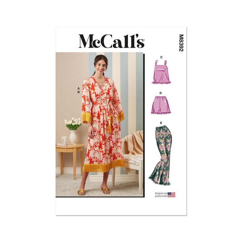 Patron McCall's 8392.K5 - Vêtements de nuit