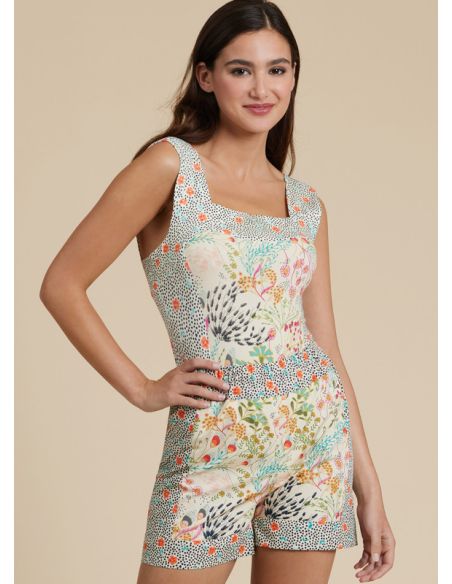 Patron McCall's 8411.D5 - Corsage-culotte, robe de chambre, short et pantalon