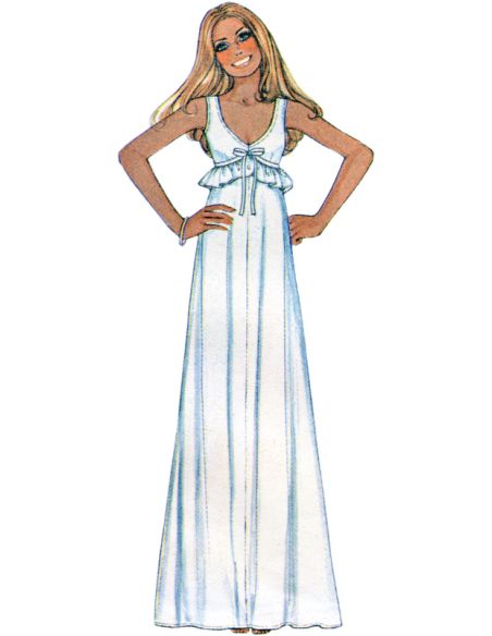 Patron McCall's 8430.A - Robe de Chambre et Chemise de Nuit