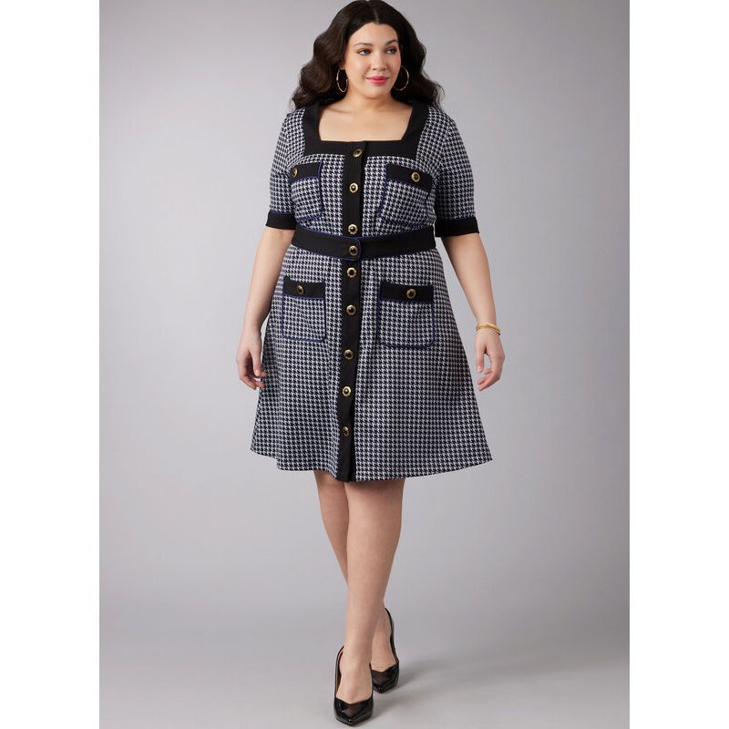 Patron McCall's 8435.W2 - Robes