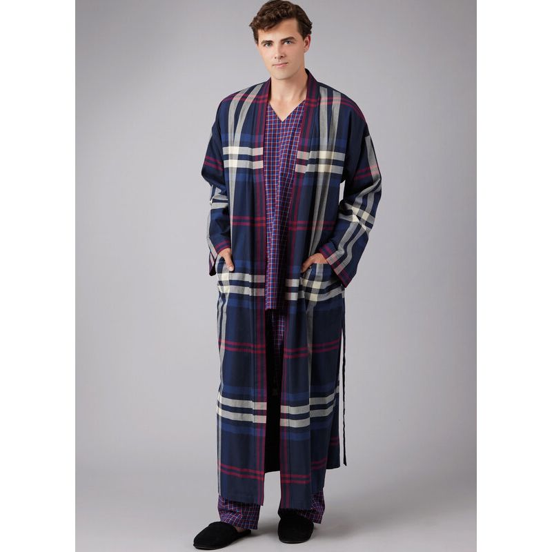 Patron McCall's 8443.A - Robe de Chambre et Chemise de Nuit