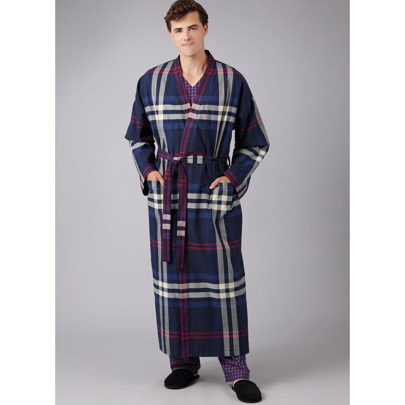 Patron McCall's 8443.A - Robe de Chambre et Chemise de Nuit